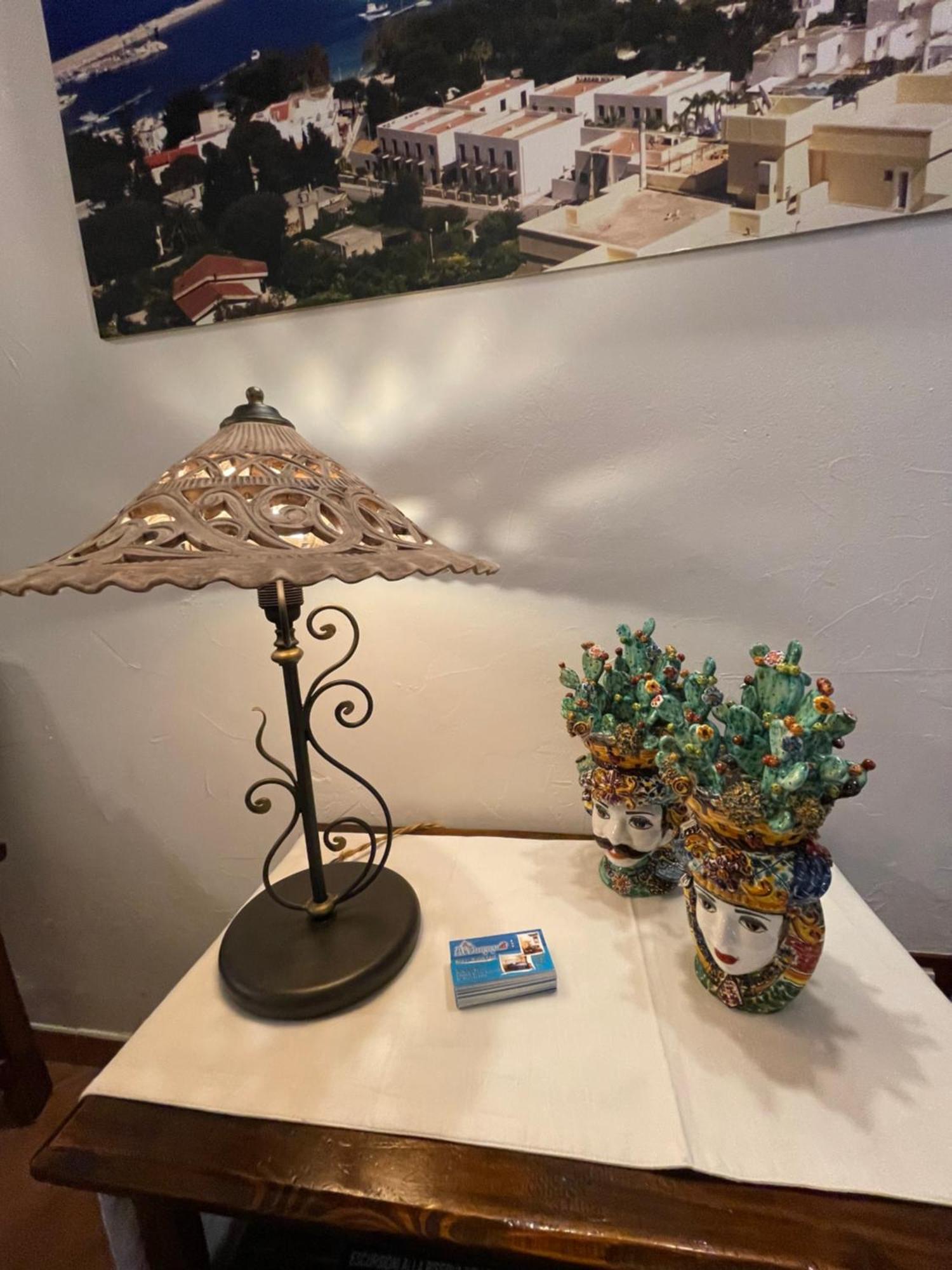 Ai Dammusi Rooms 산비토로카포 외부 사진